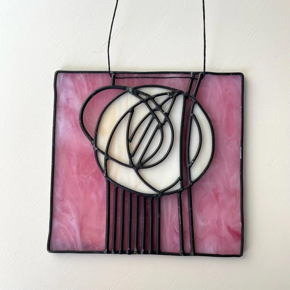 Vintage MMA & GSA Mackintosh rose art glass suncatcher Scottish artist - Picture 4 of 12